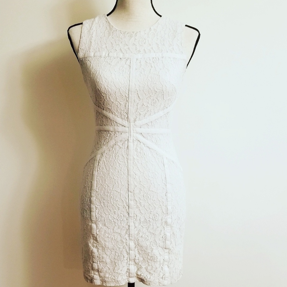 Bisou Bisou Beautiful White Lace Dress